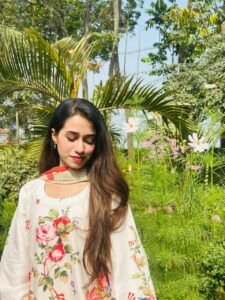 1aa99b36 459a 460b 8881 9083494b9e3d _ HoorStyle