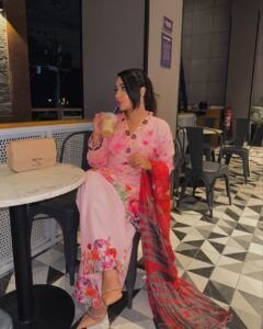 WhatsApp Image 2024 11 14 at 00.12.21 420169ea _ HoorStyle