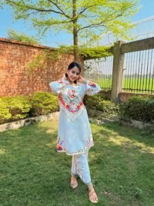 WhatsApp Image 2025 03 01 at 8.20.10 PM _ HoorStyle