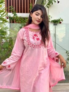 da104ca4 51a9 40fb a121 c9b36ef86aab _ HoorStyle