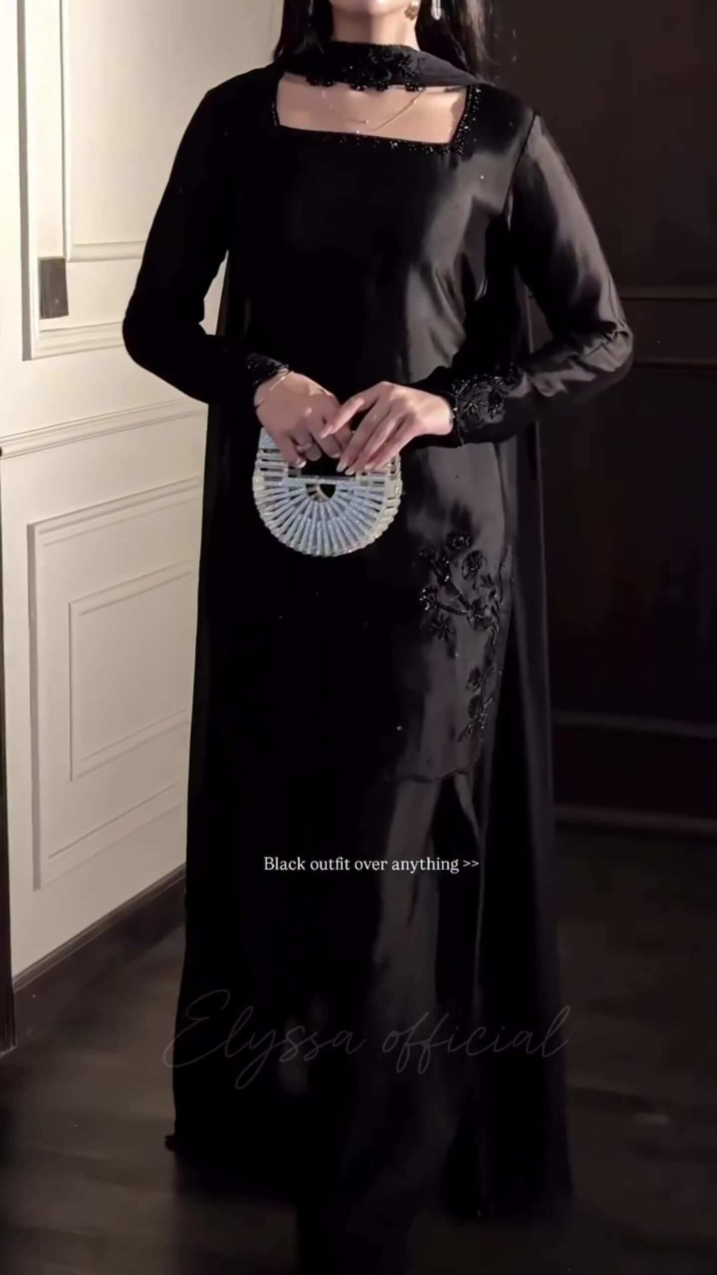 0330(1)_out0005 Festive & Summer Fits D30 - Image 1